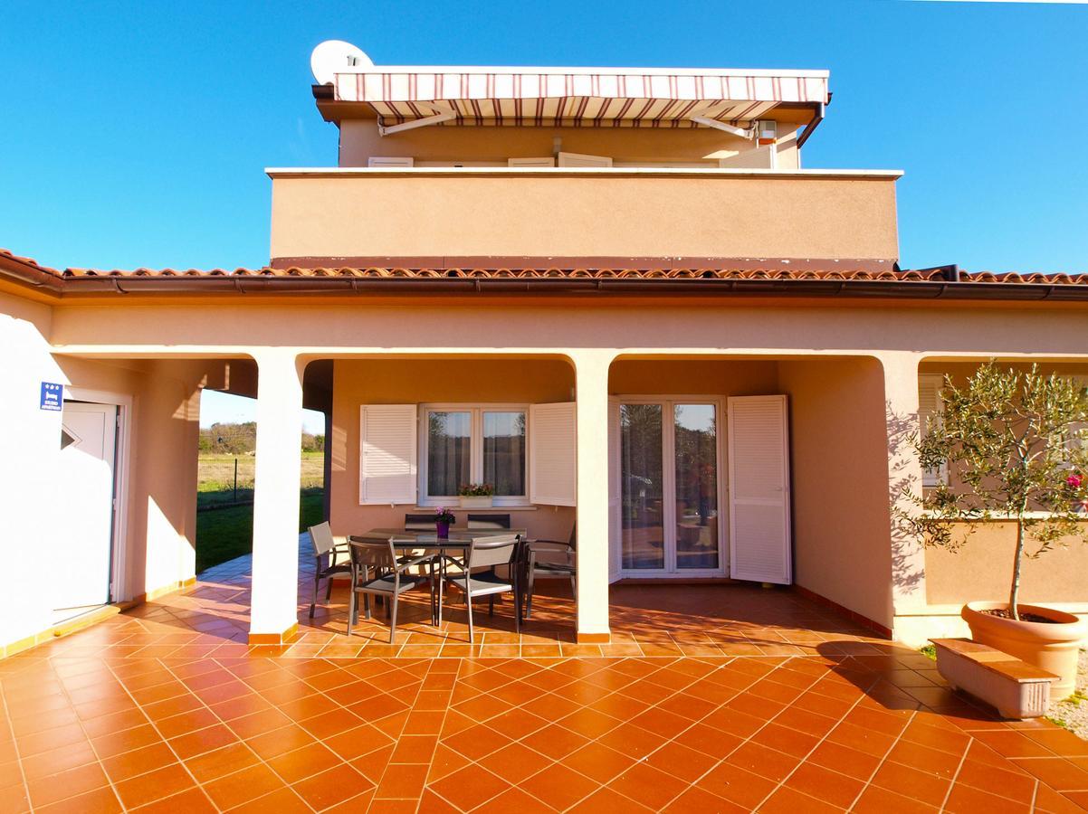 Apartments Iva 1534 Pula Exterior foto